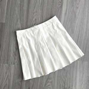 NWT Pleated Vegan Leather Skirt, M- in White